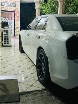 کرایسلەر 300